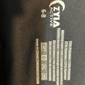 ZYIA Active Women's Black Capris